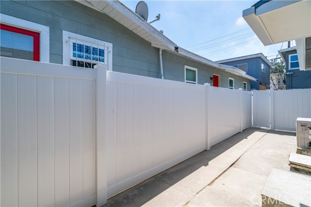 1022 Grant ST Unit: B