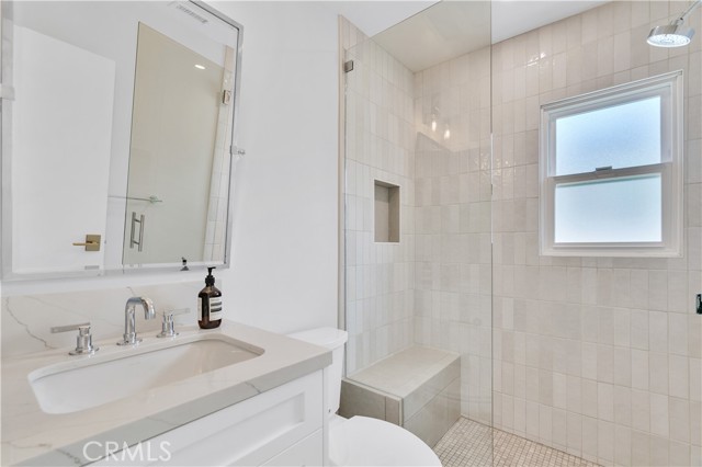 1022 Grant ST Unit: B