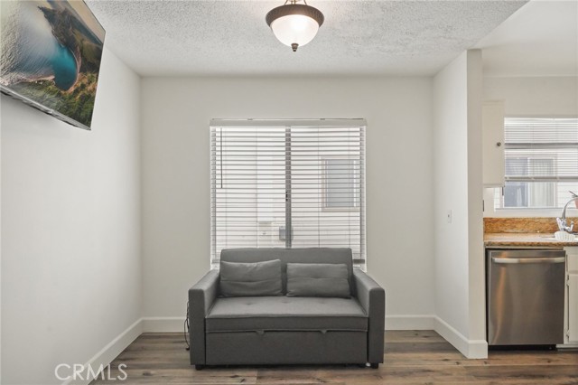 11150 Glenoaks BLVD Unit: 18