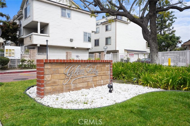 11150 Glenoaks BLVD Unit: 18