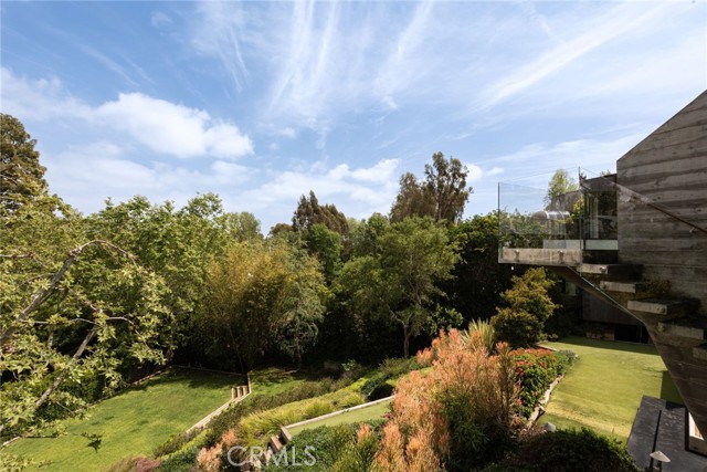 314 N Barrington AVE