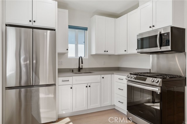 7741 Paso Robles AVE