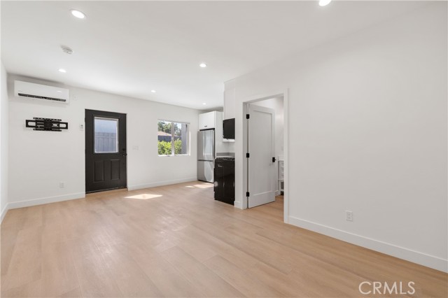 7741 Paso Robles AVE