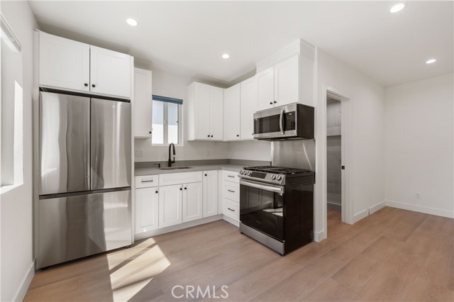 7741 Paso Robles AVE