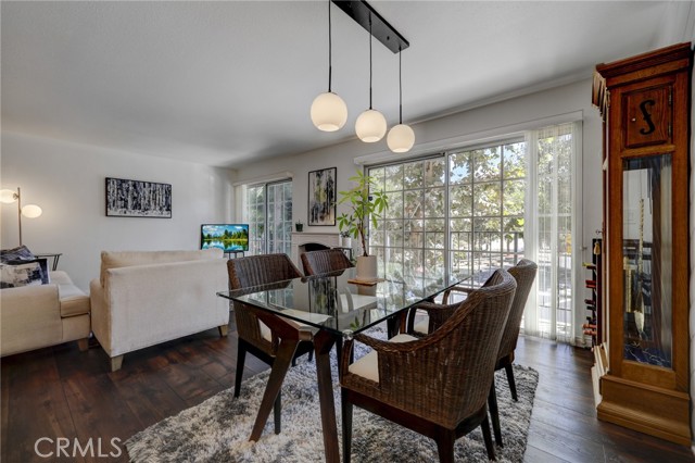 4249 Longridge AVE Unit: 102