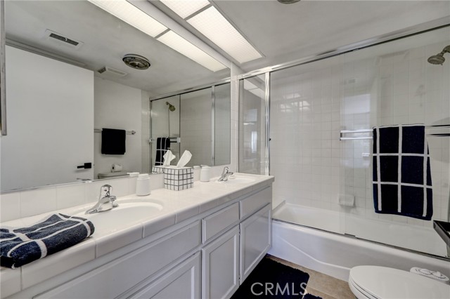 4249 Longridge AVE Unit: 102