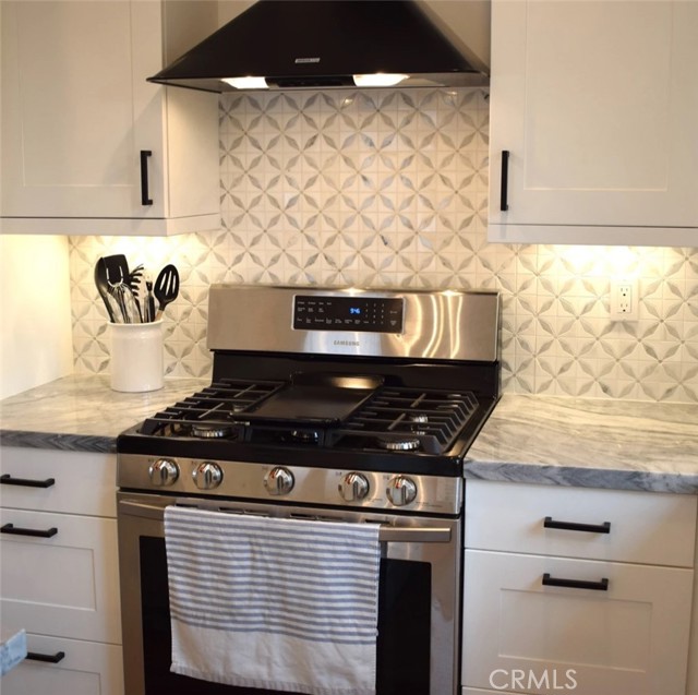3147 Samantha DR