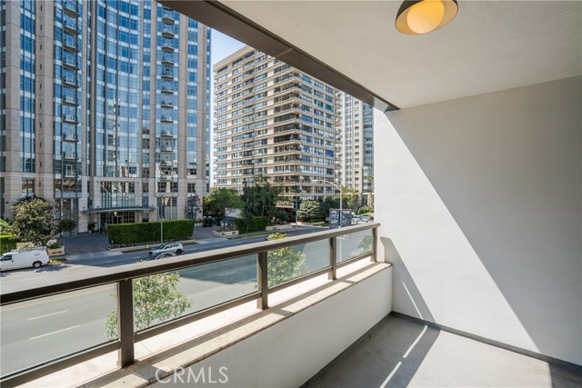 10777 Wilshire BLVD Unit: 306