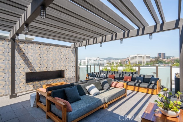 10777 Wilshire BLVD Unit: 306