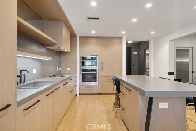 10777 Wilshire BLVD Unit: 306