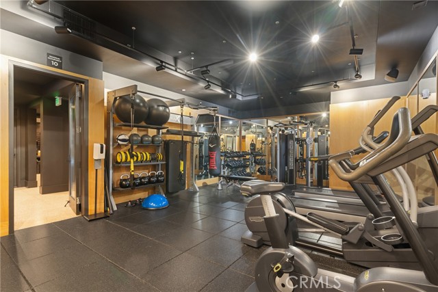 10777 Wilshire BLVD Unit: 306
