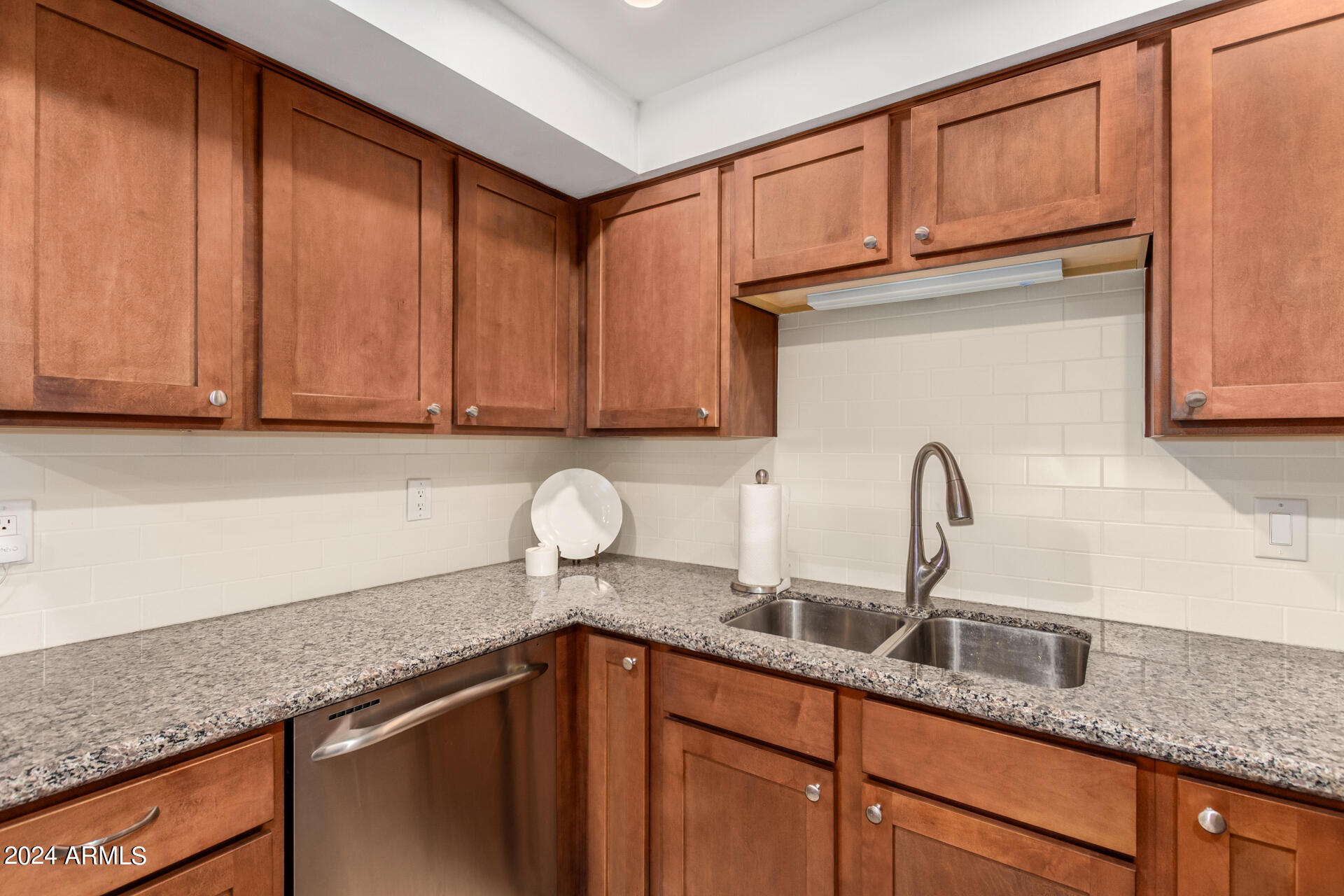 5102 N 31ST Place, 413