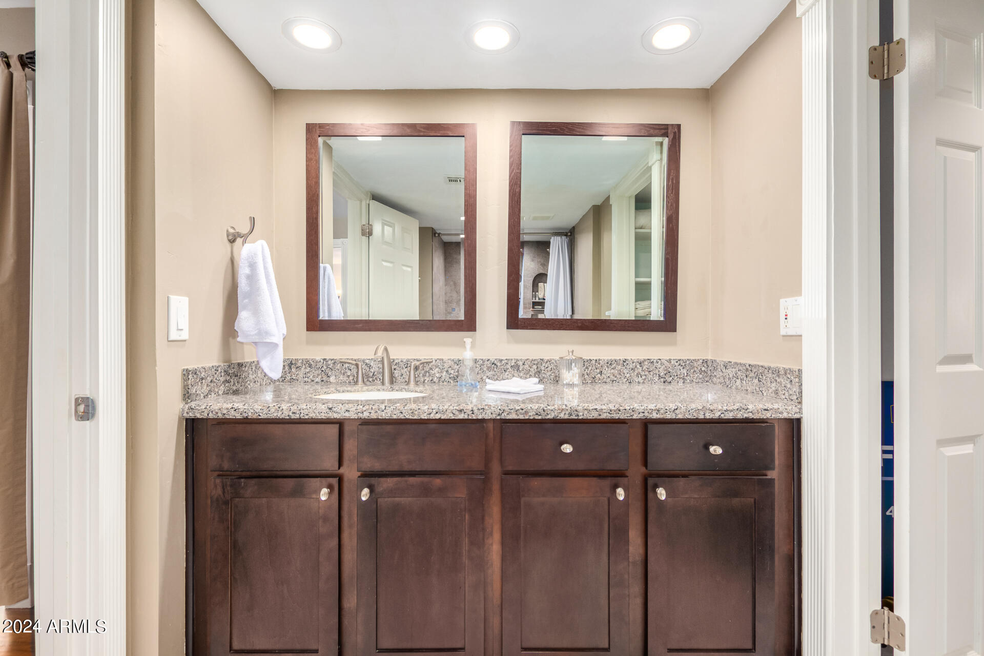 5102 N 31ST Place, 413