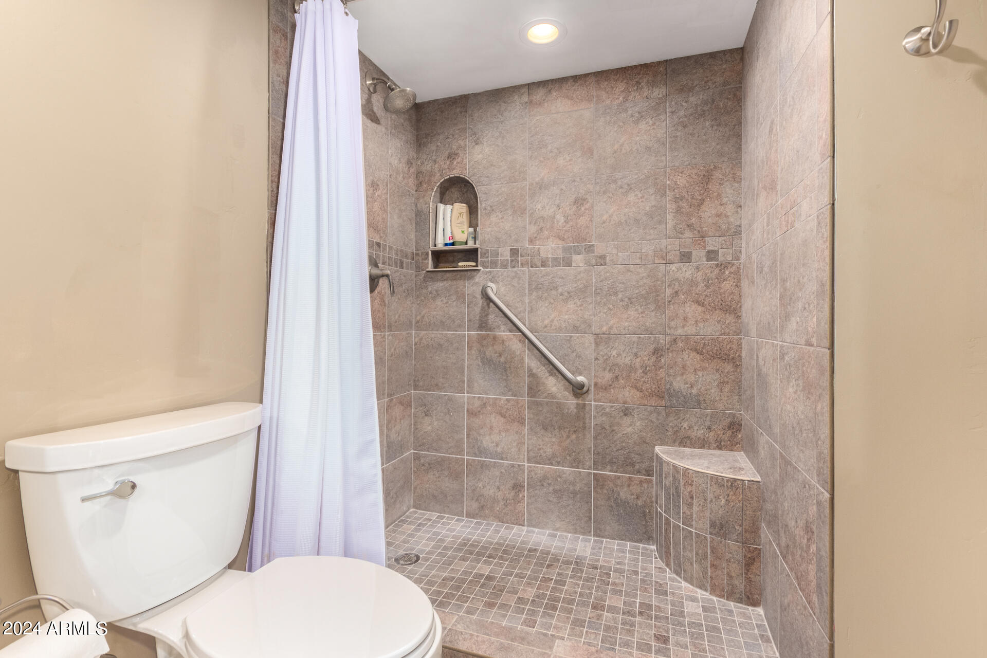 5102 N 31ST Place, 413