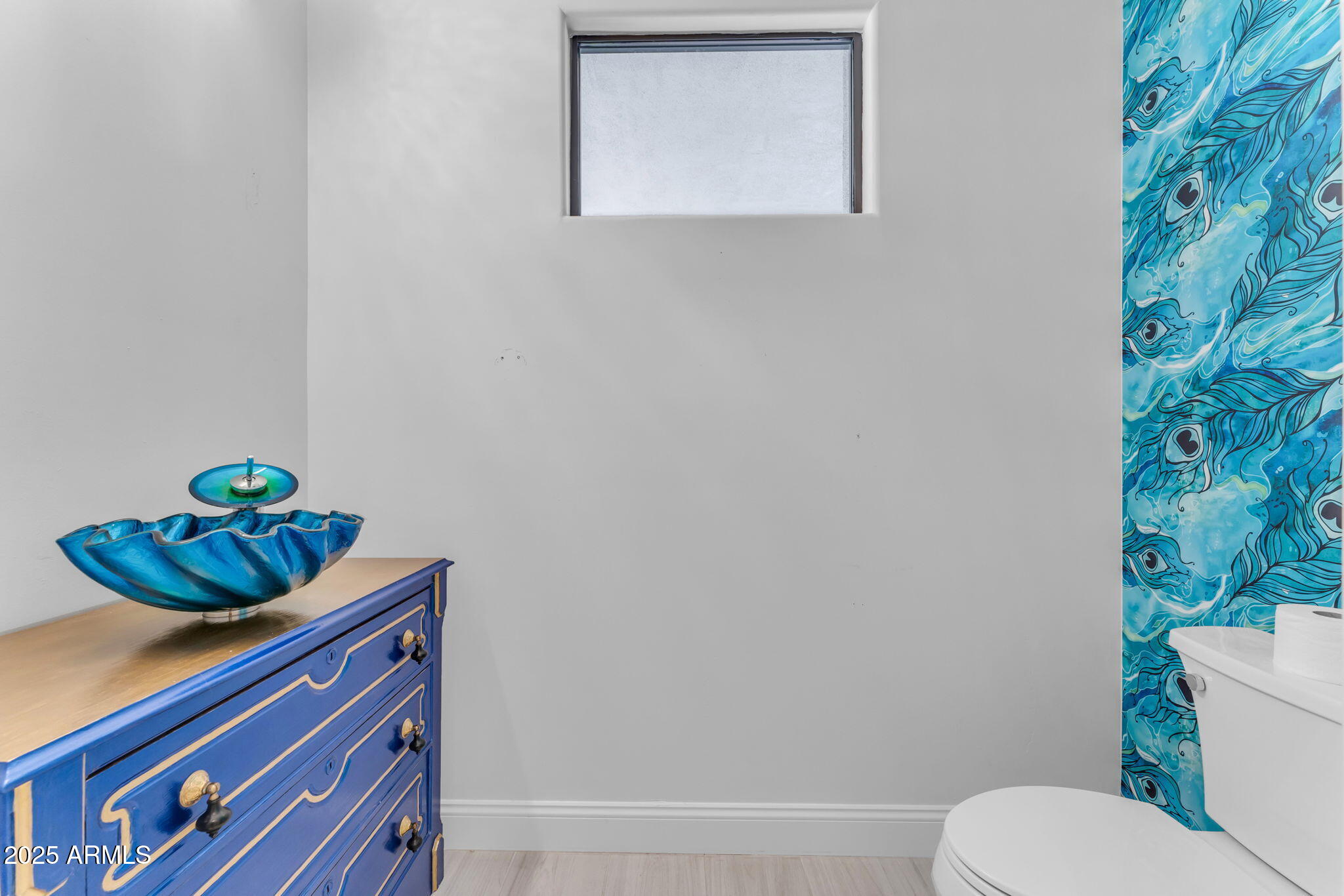 8 E BILTMORE Estate, 117