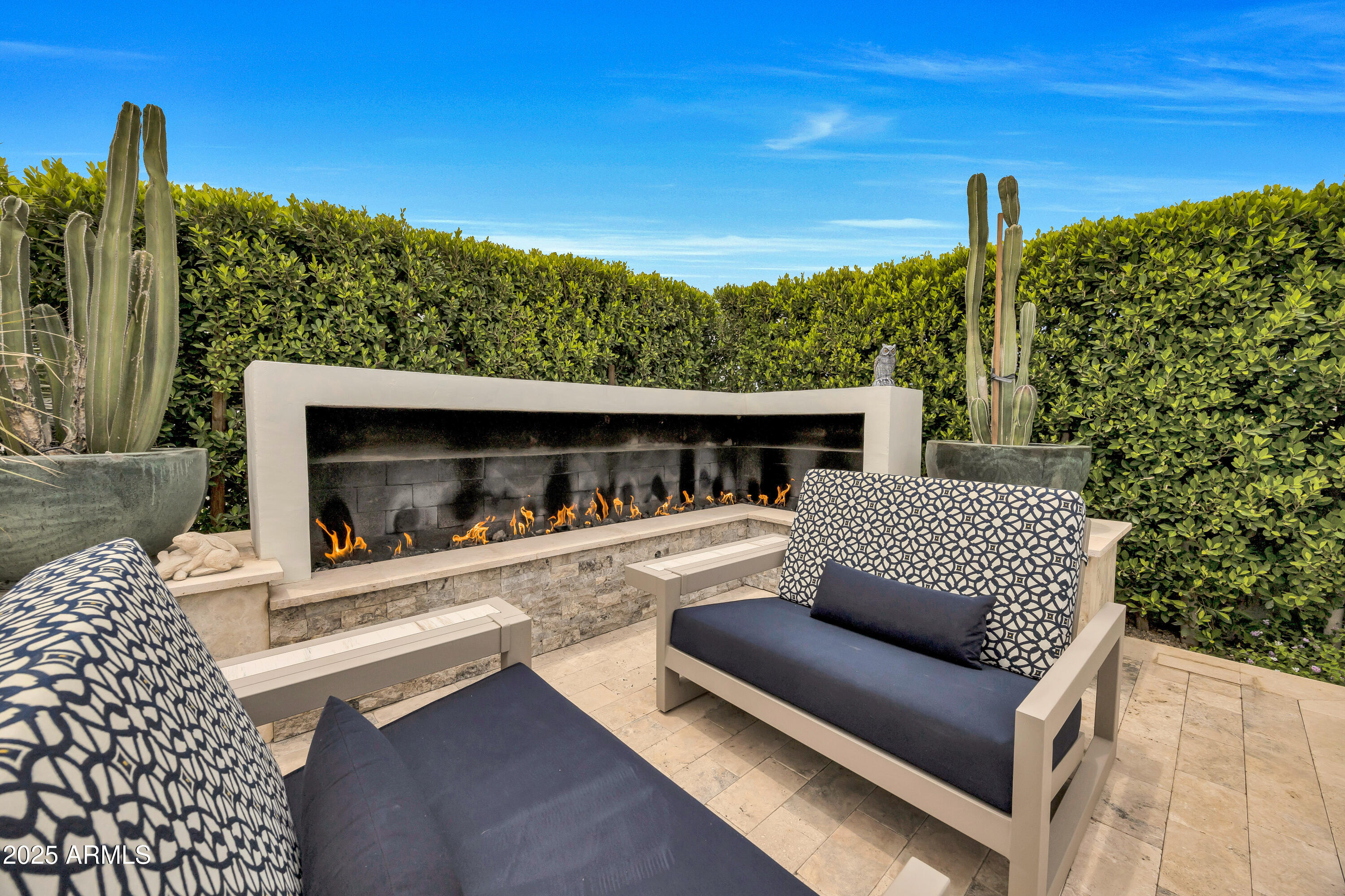 3109 E SIERRA MADRE Way
