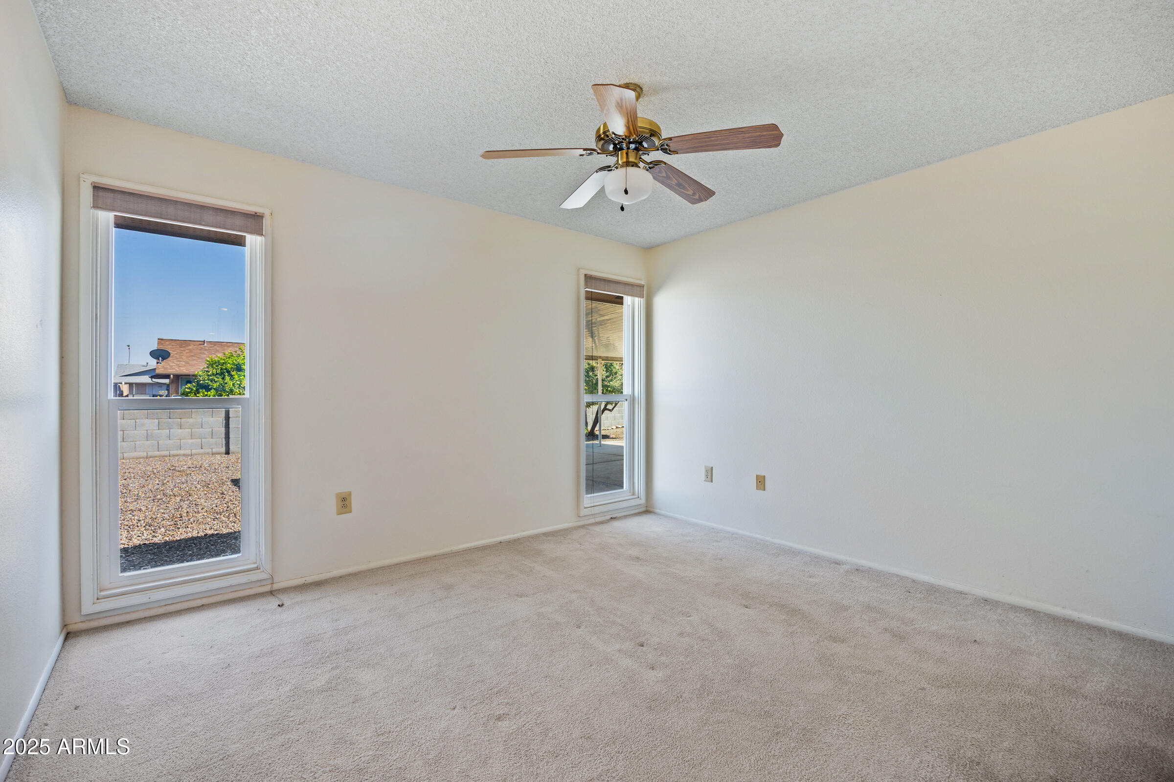 11041 W PLEASANT VALLEY Road