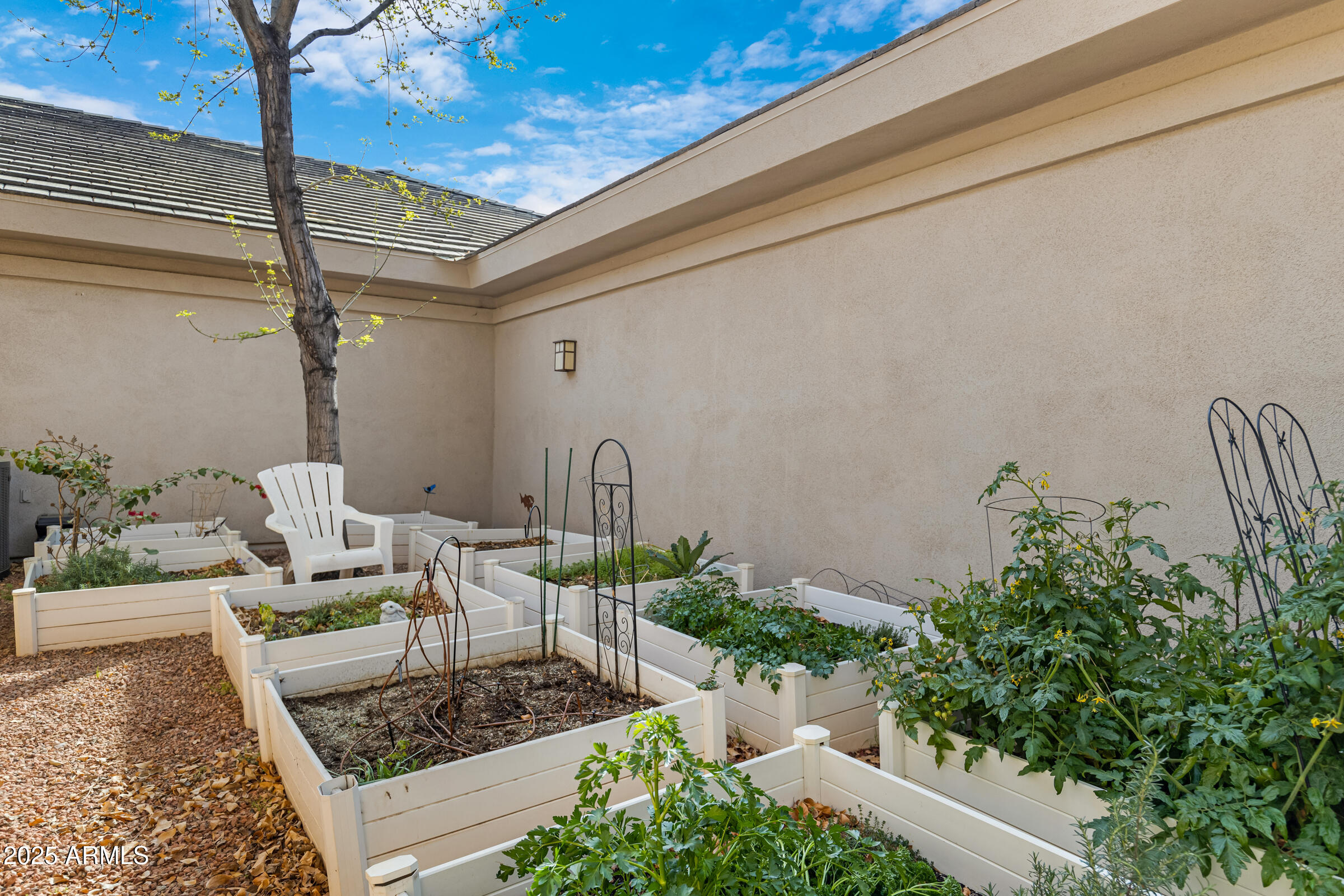 2989 N 44TH Street, 2015