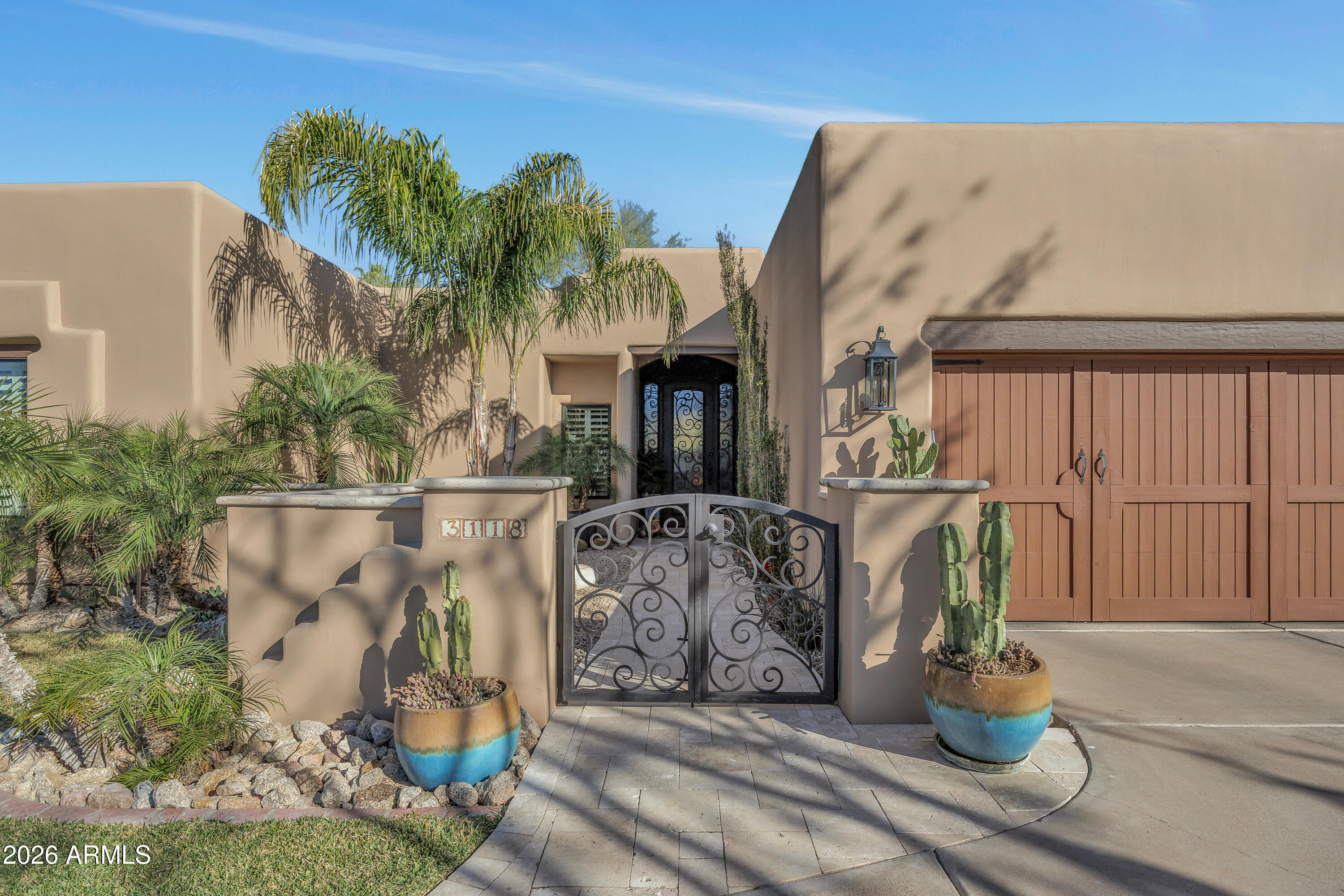 3118 E MARYLAND Avenue