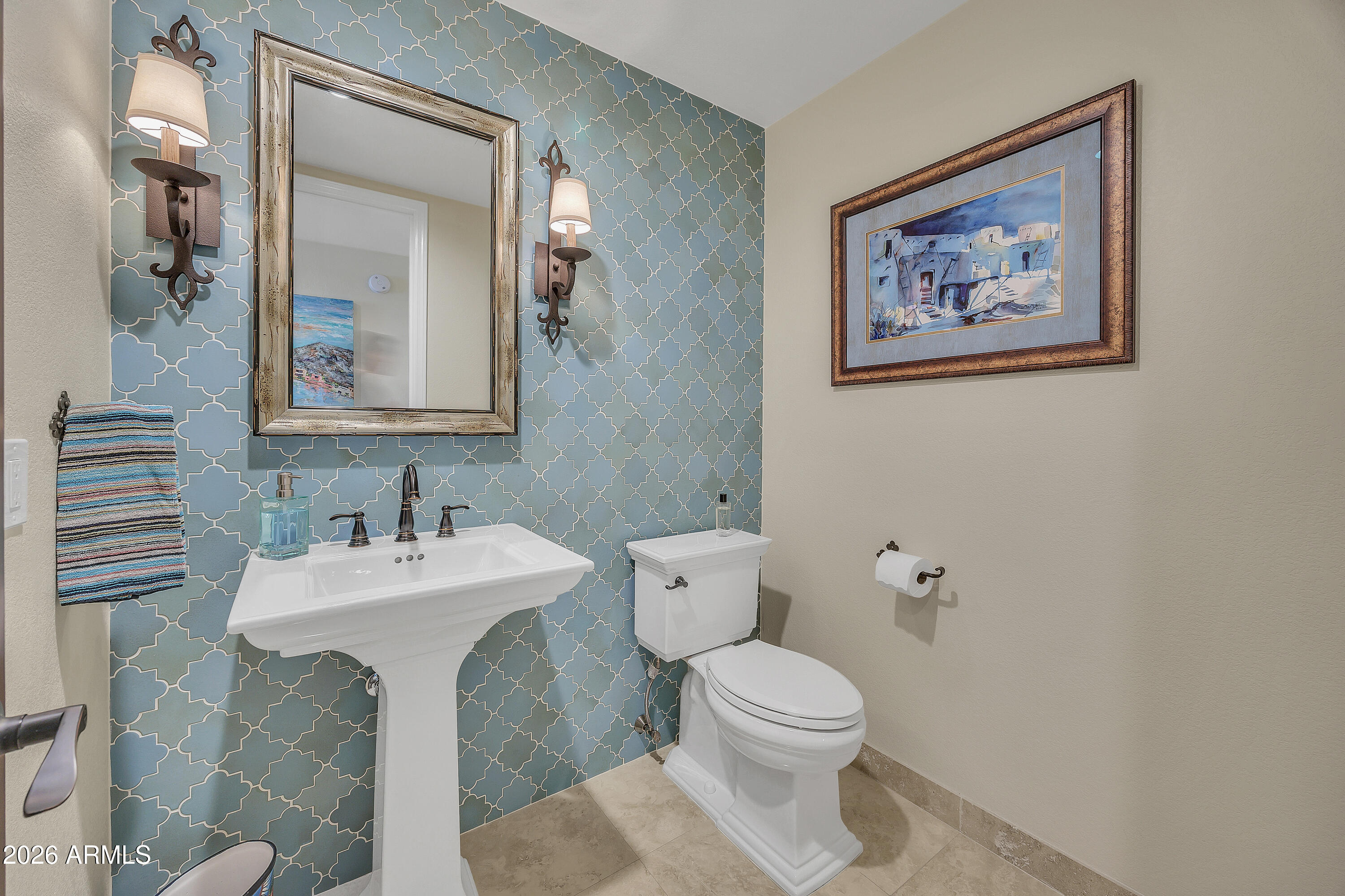 3118 E MARYLAND Avenue