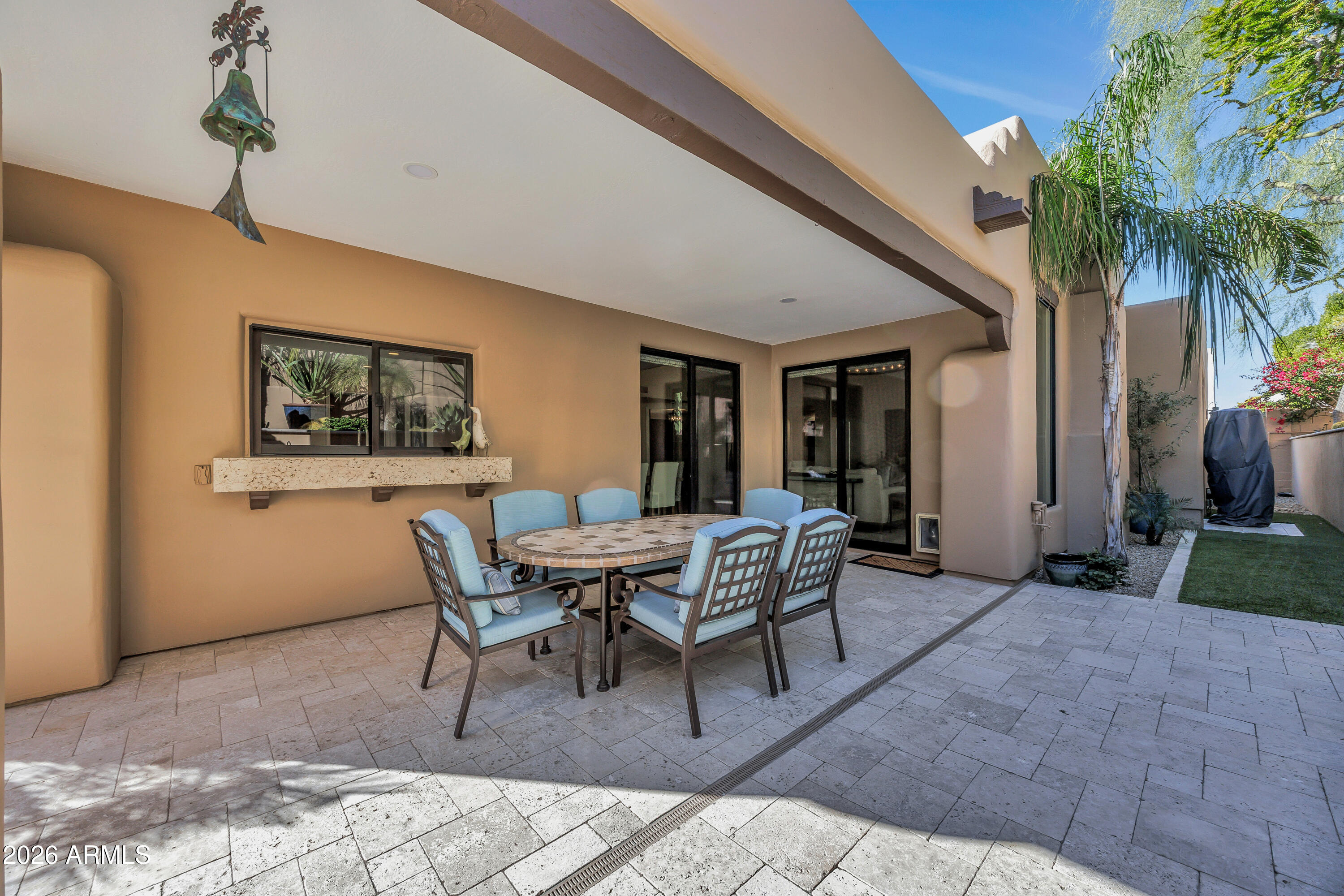 3118 E MARYLAND Avenue