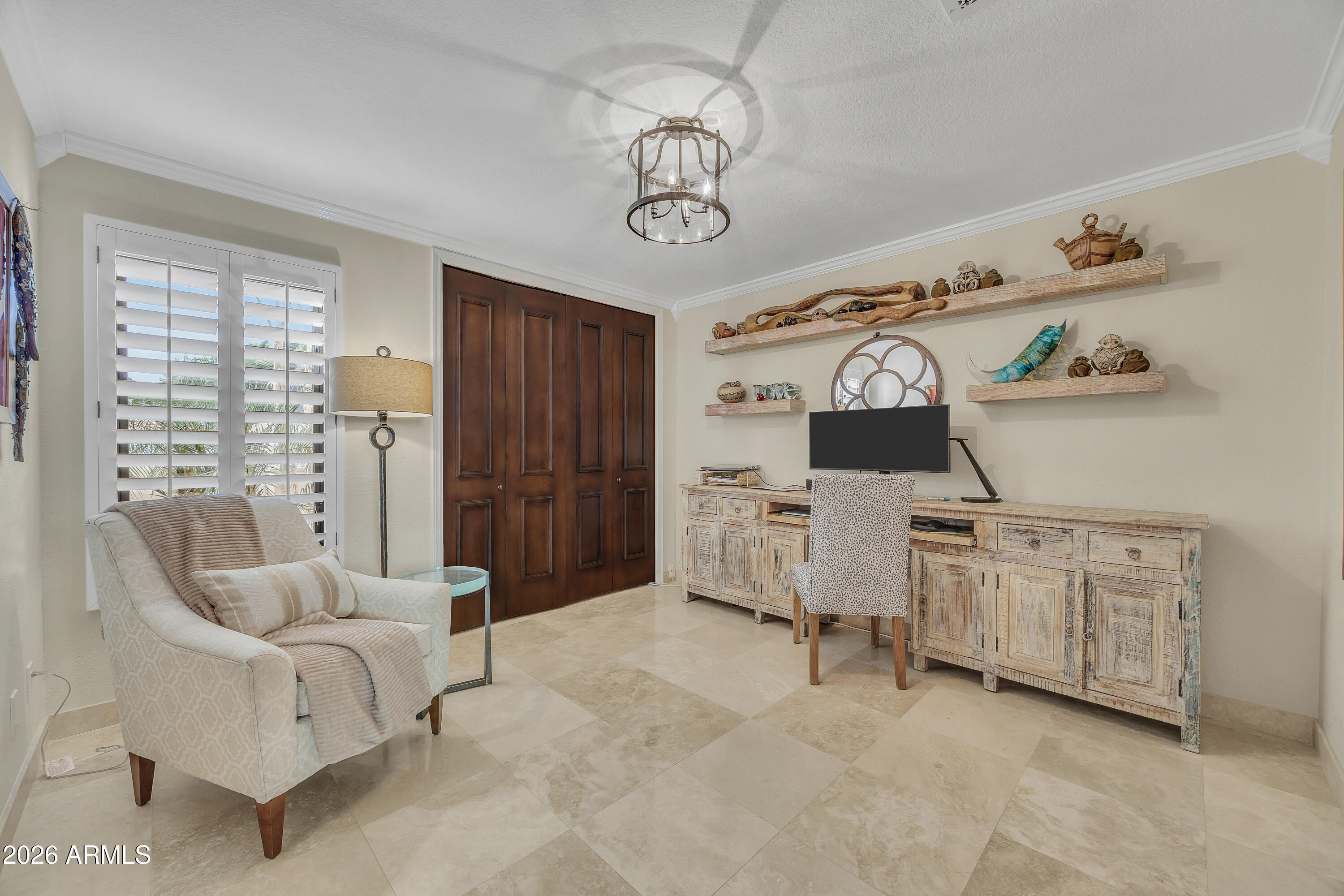 3118 E MARYLAND Avenue