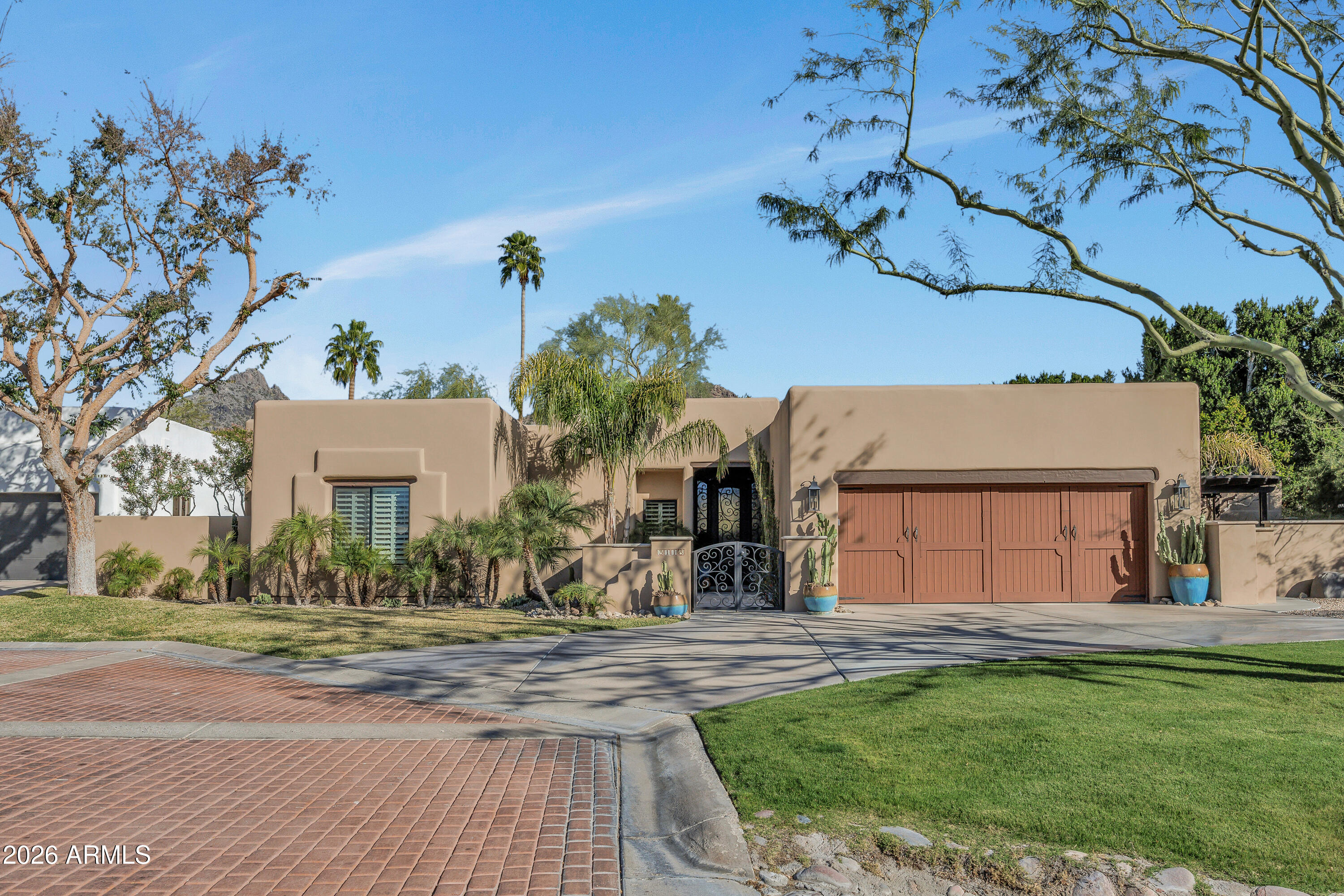 3118 E MARYLAND Avenue