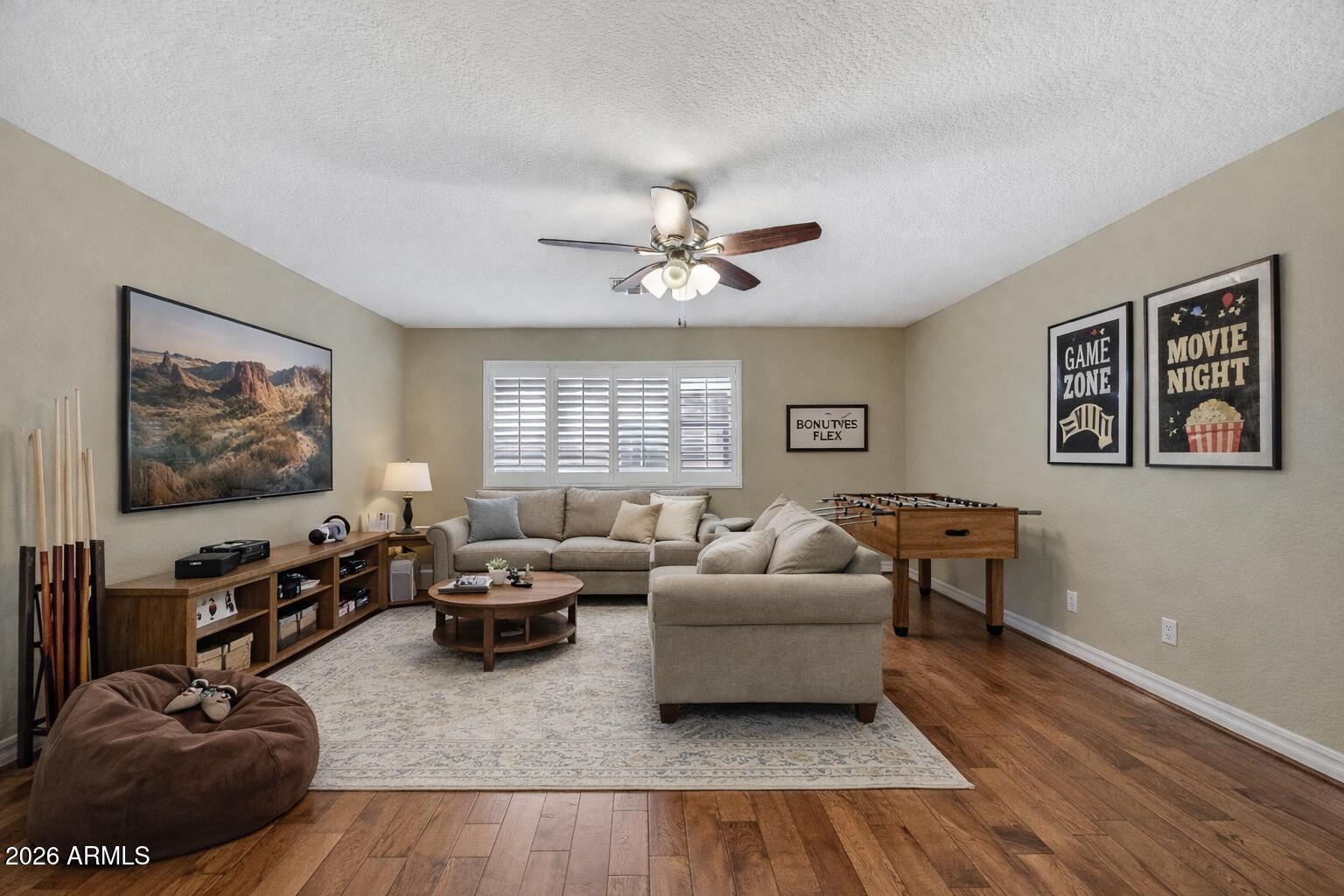 2437 E LODGEPOLE Drive