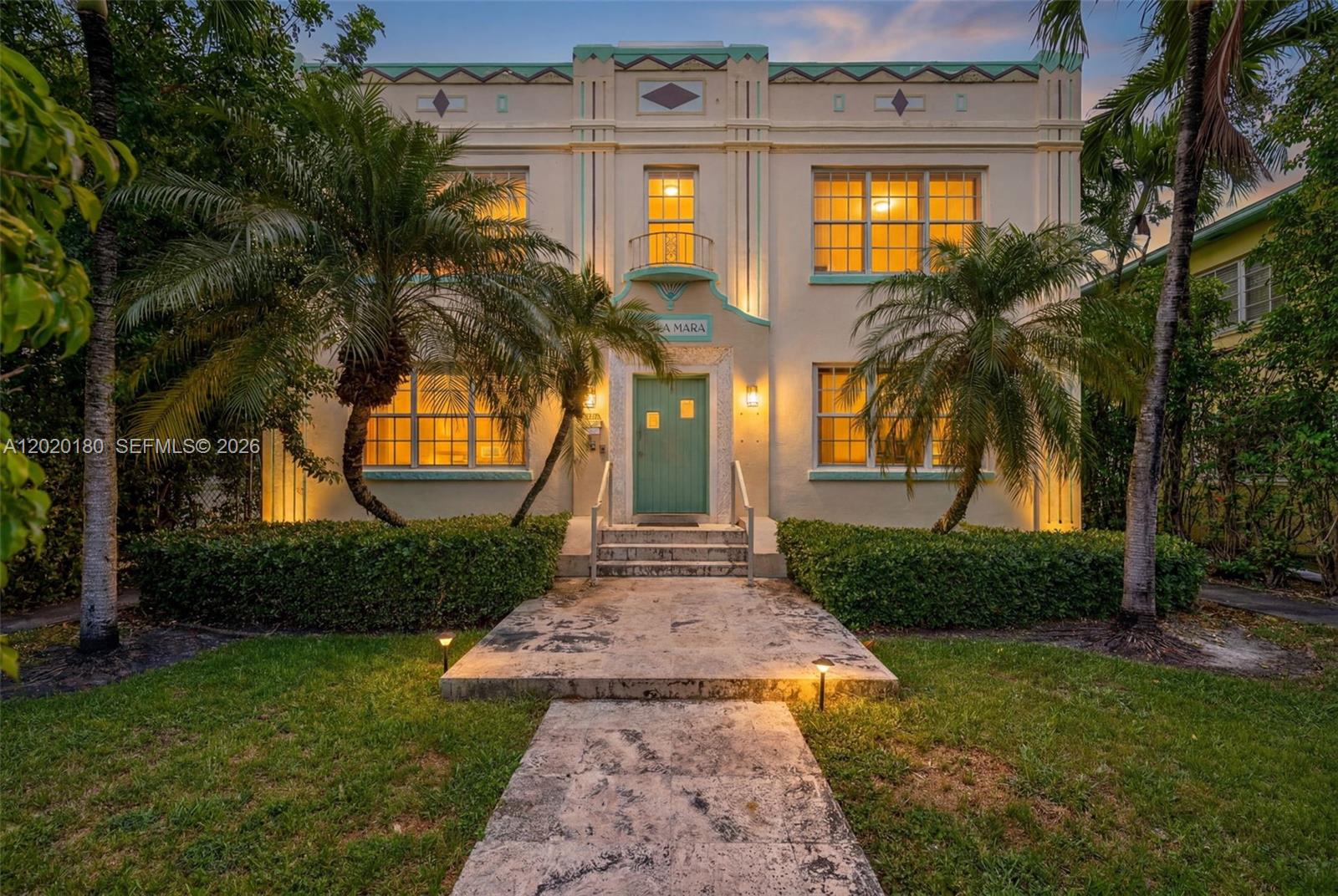 1027 Euclid Ave # 8