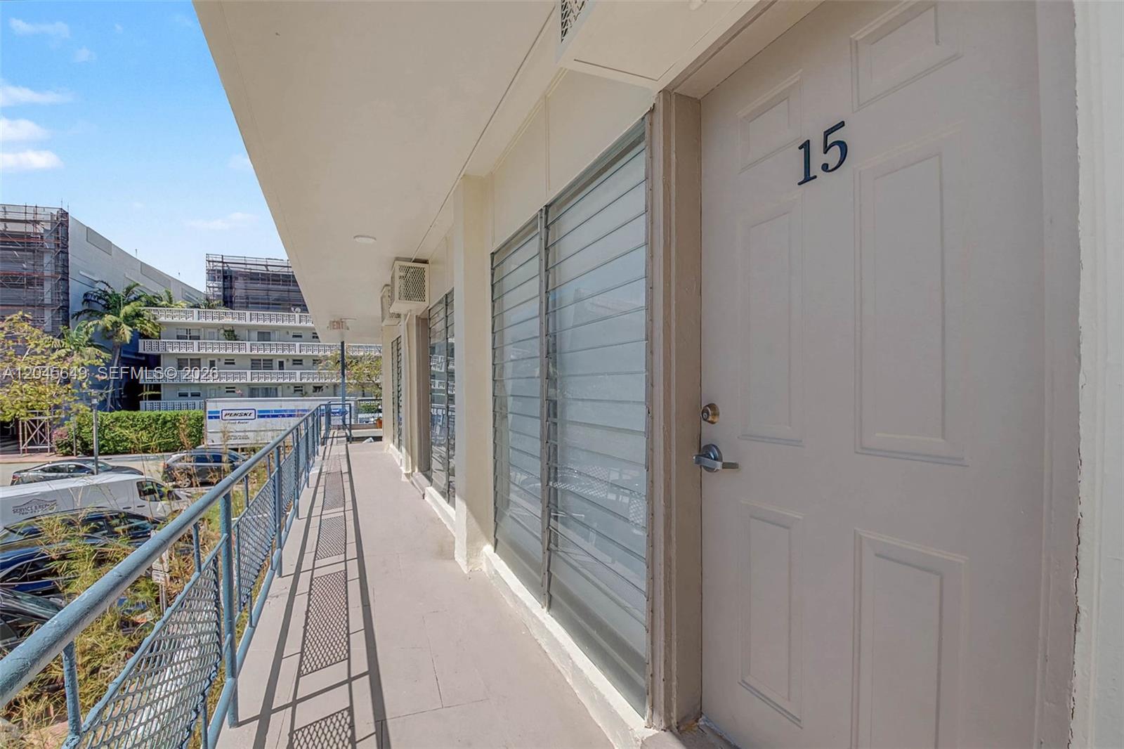 1685 Jefferson Ave # 15