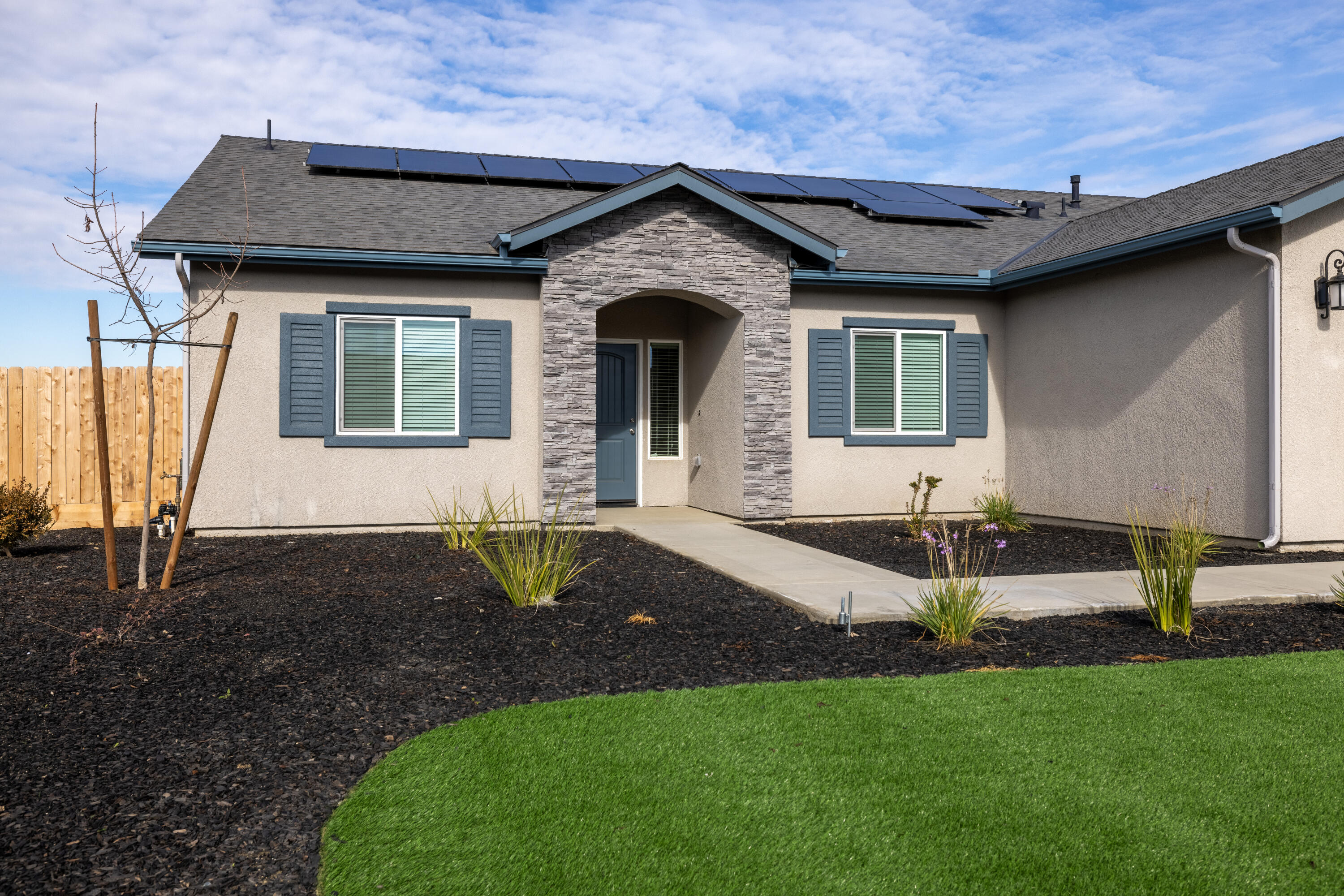 7300 Woodbine Avenue