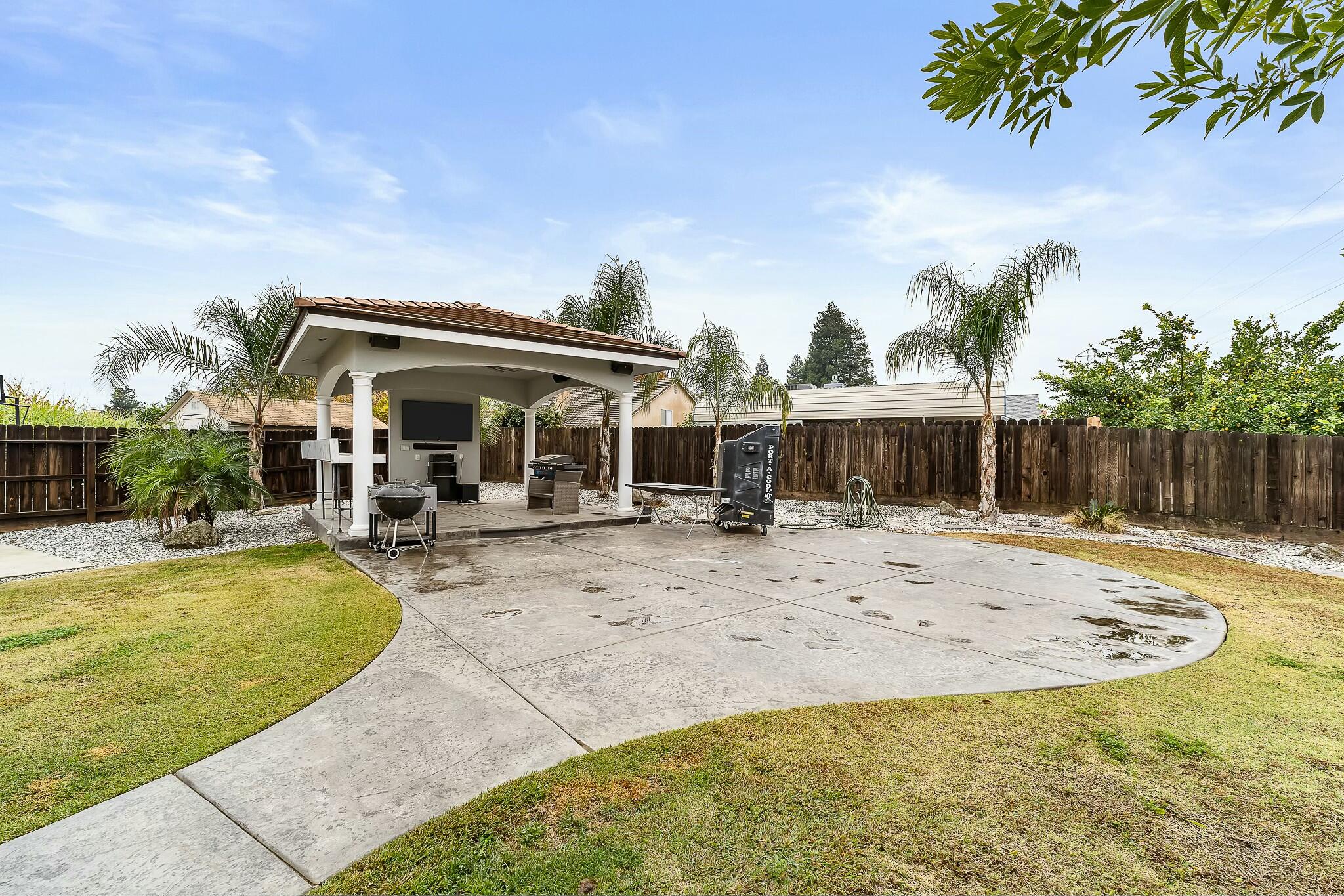 1251 Northhill Street