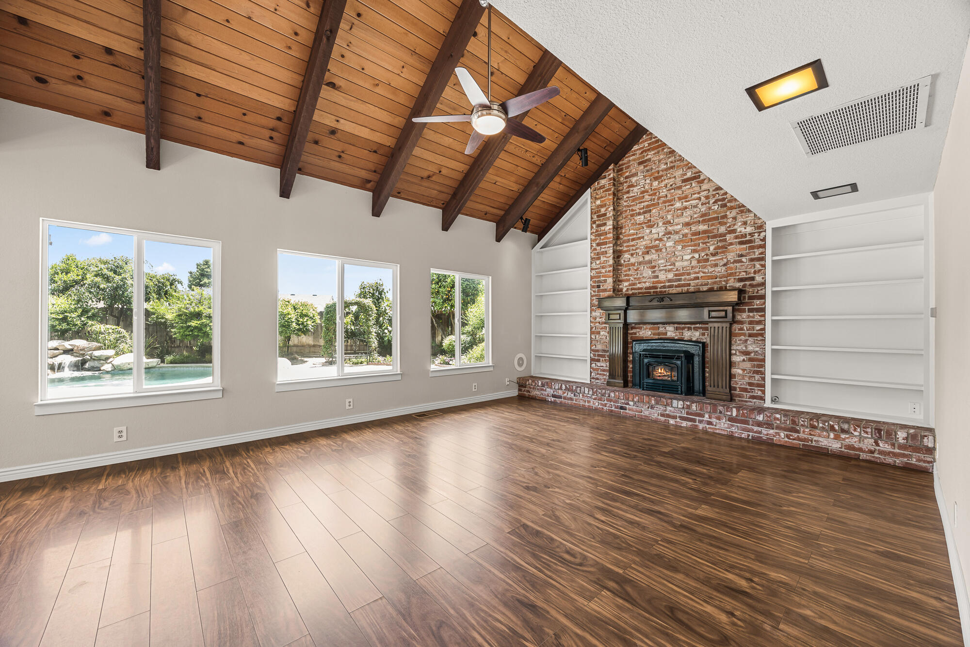 15021 Oak Ranch Drive