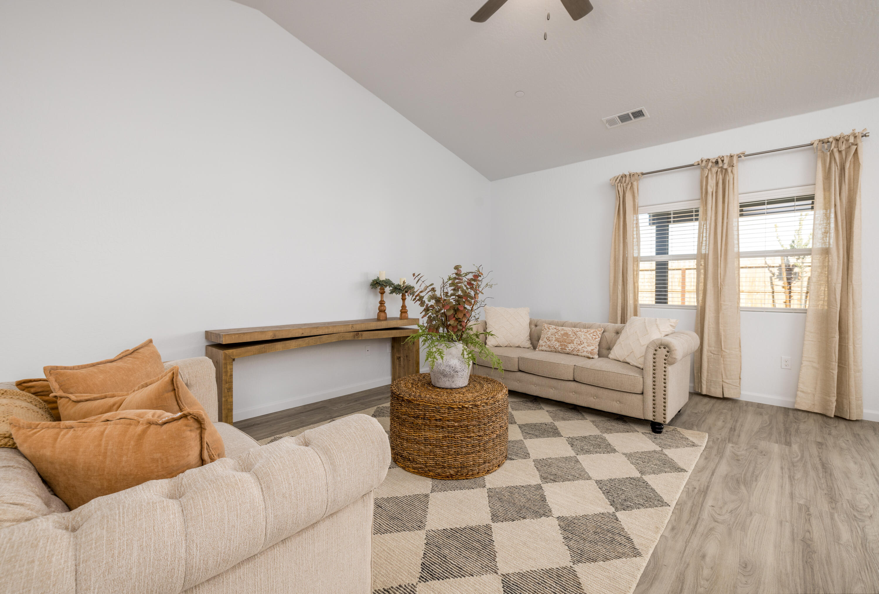 30915 Cottontail Street, 22 22