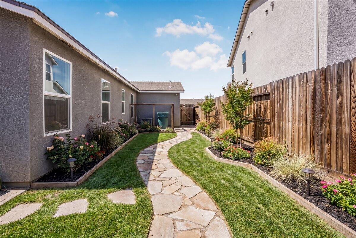1048 Stonebridge Avenue
