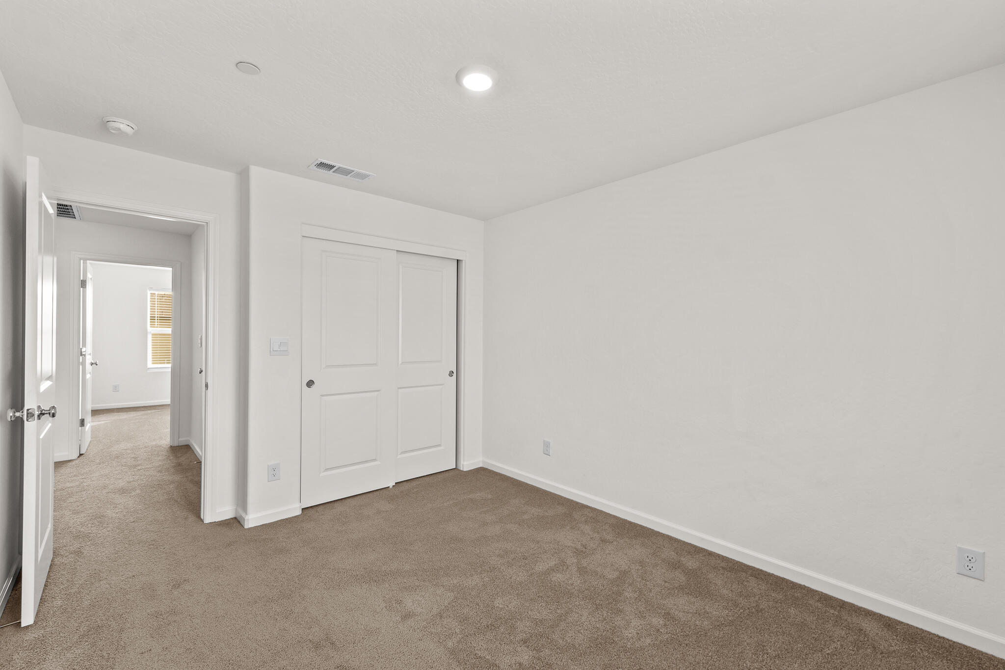 1109 E Elkhorn Avenue