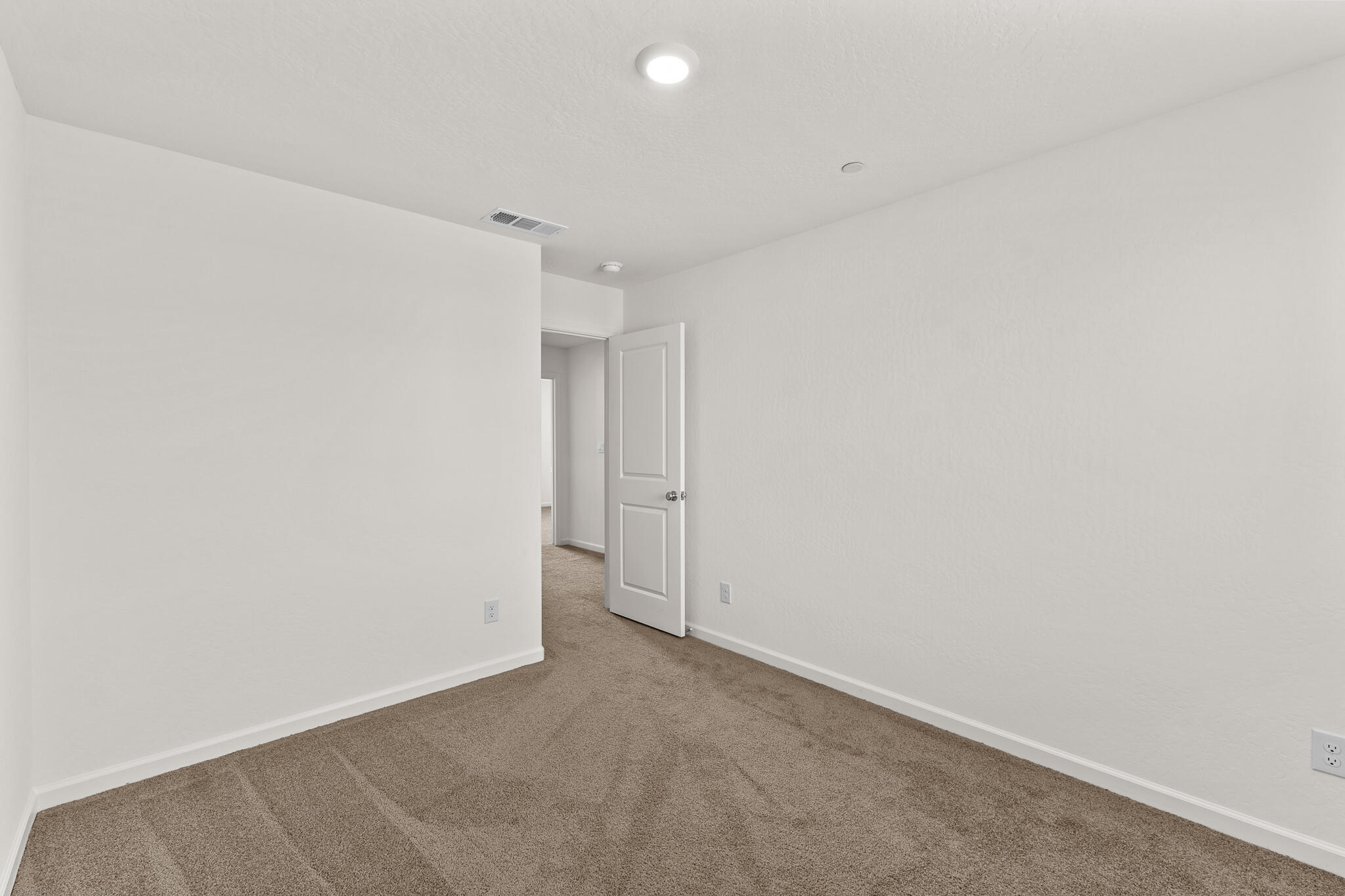 1109 E Elkhorn Avenue