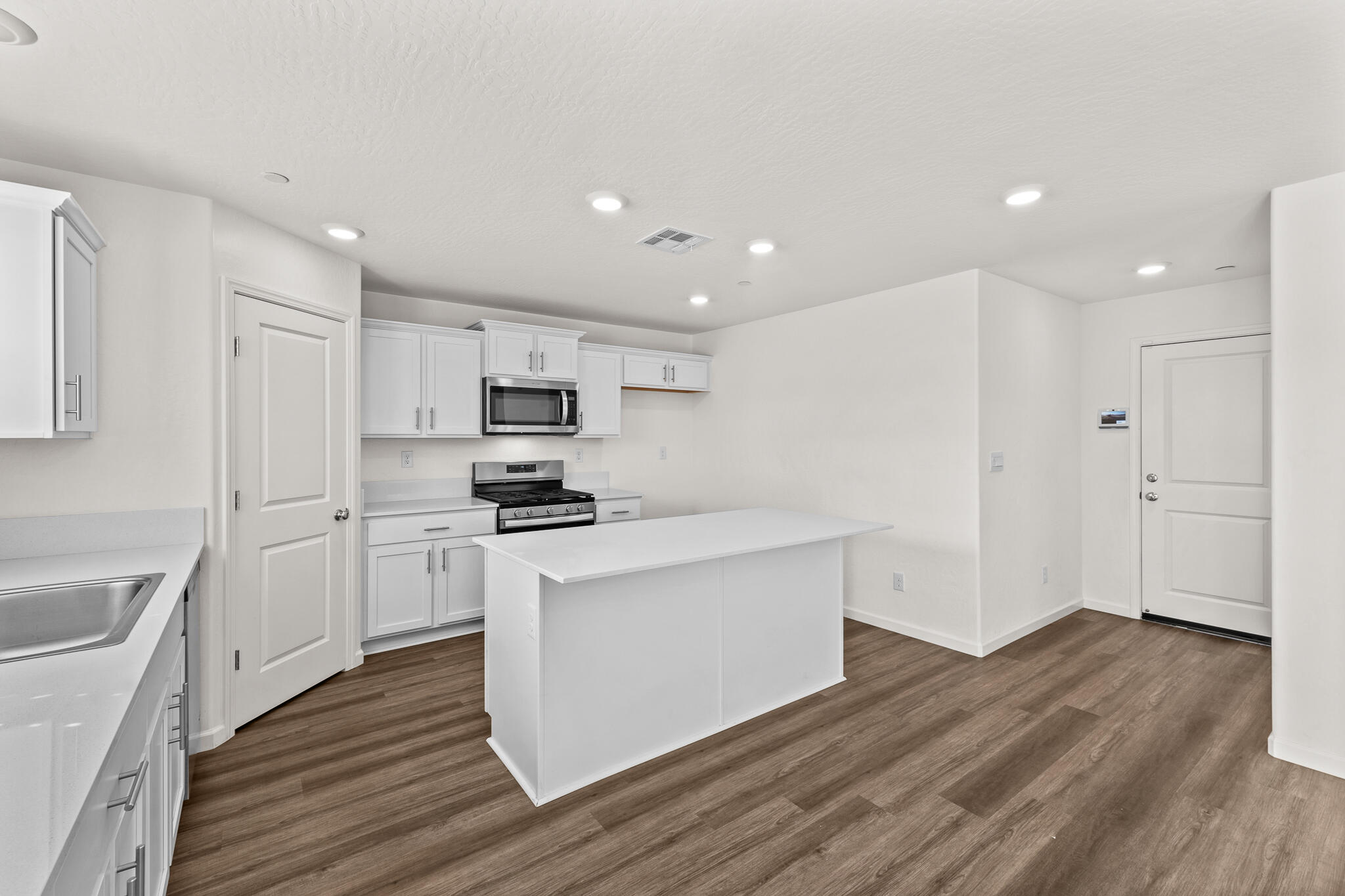 1109 E Elkhorn Avenue