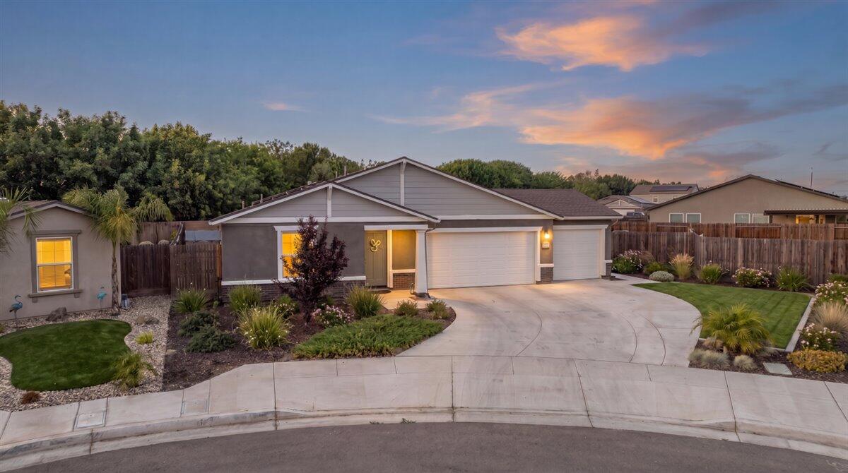 2428 Wolf Creek Place