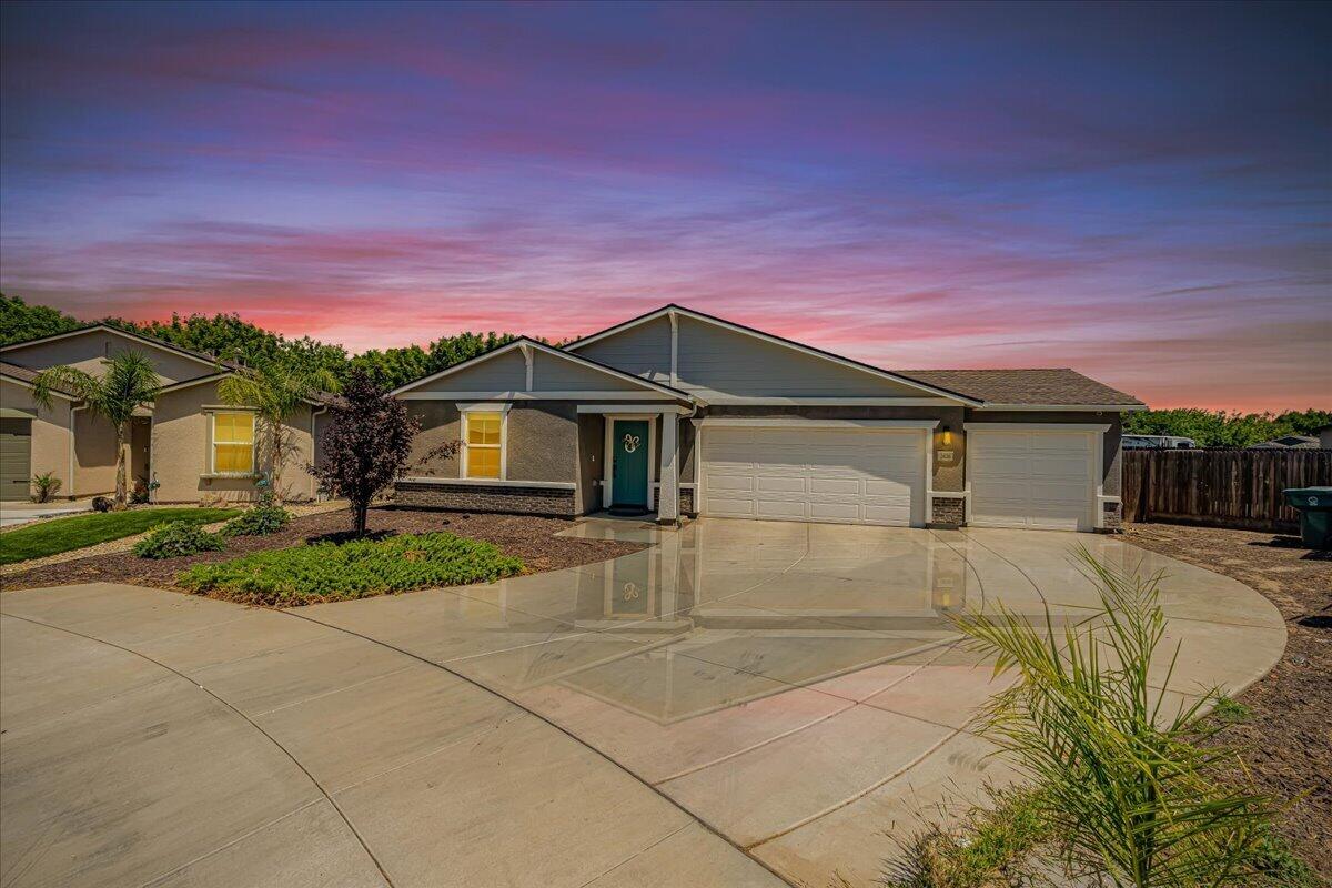 2428 Wolf Creek Place