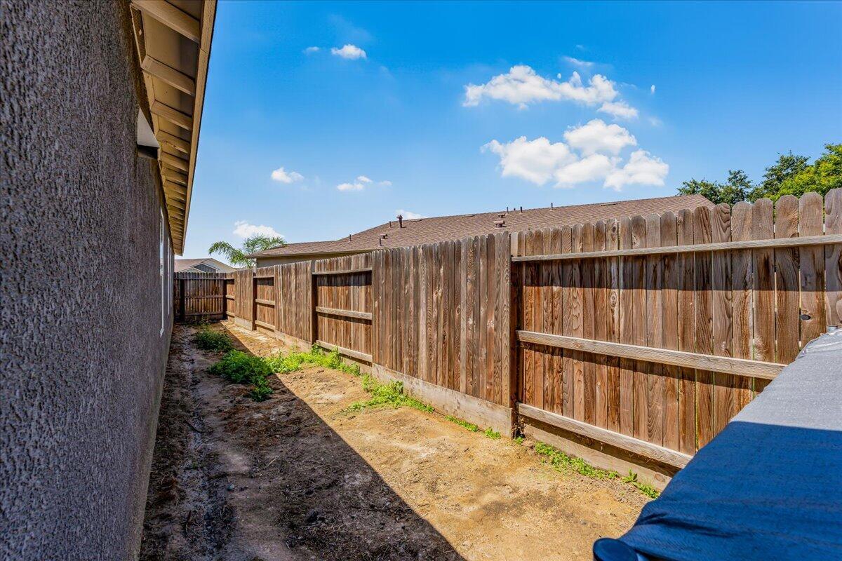 2428 Wolf Creek Place