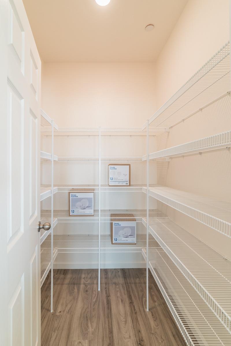 1108 E Kern