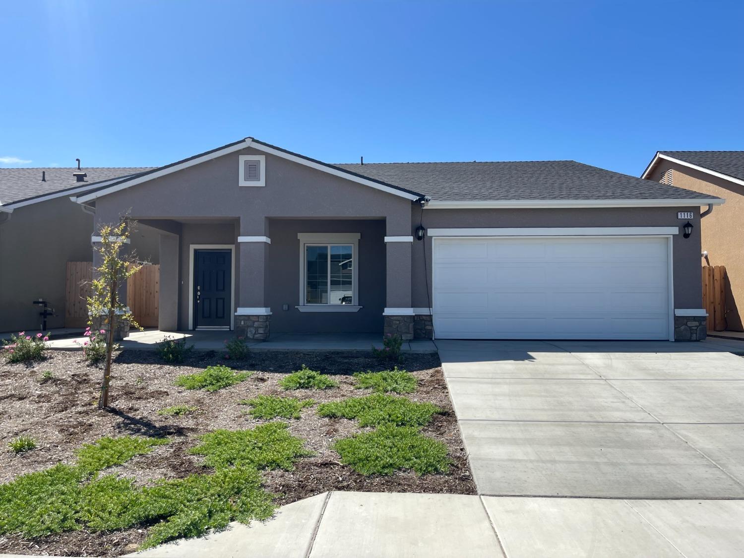 1116 E Orange Street