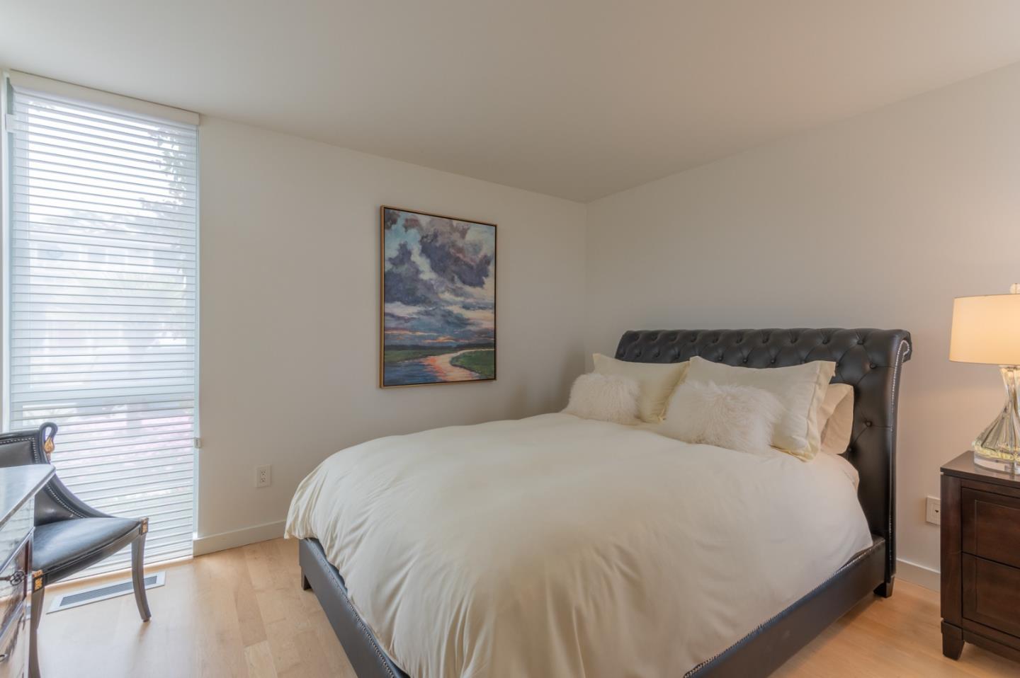 143 Seafoam AVE