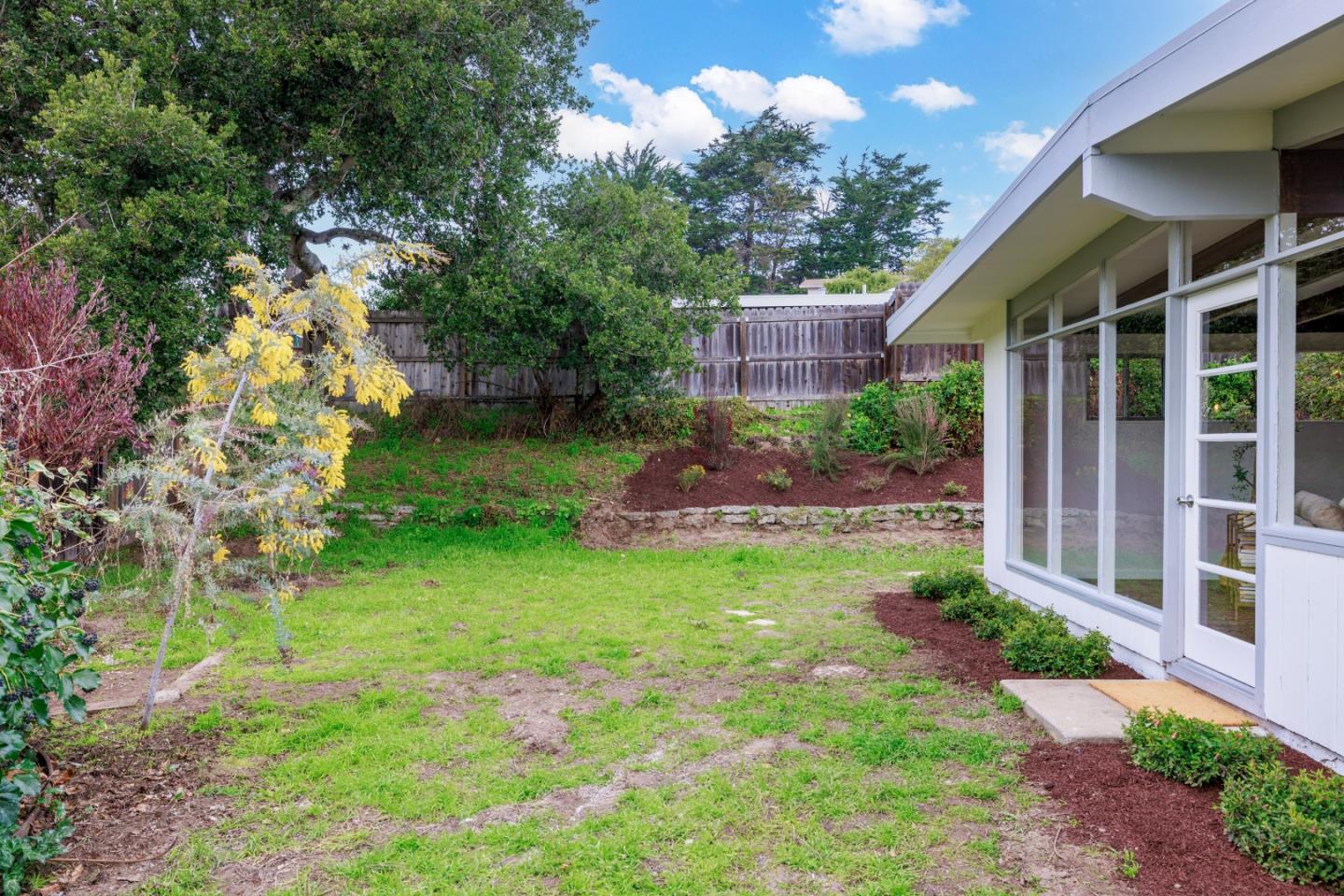 830 Avalon PL