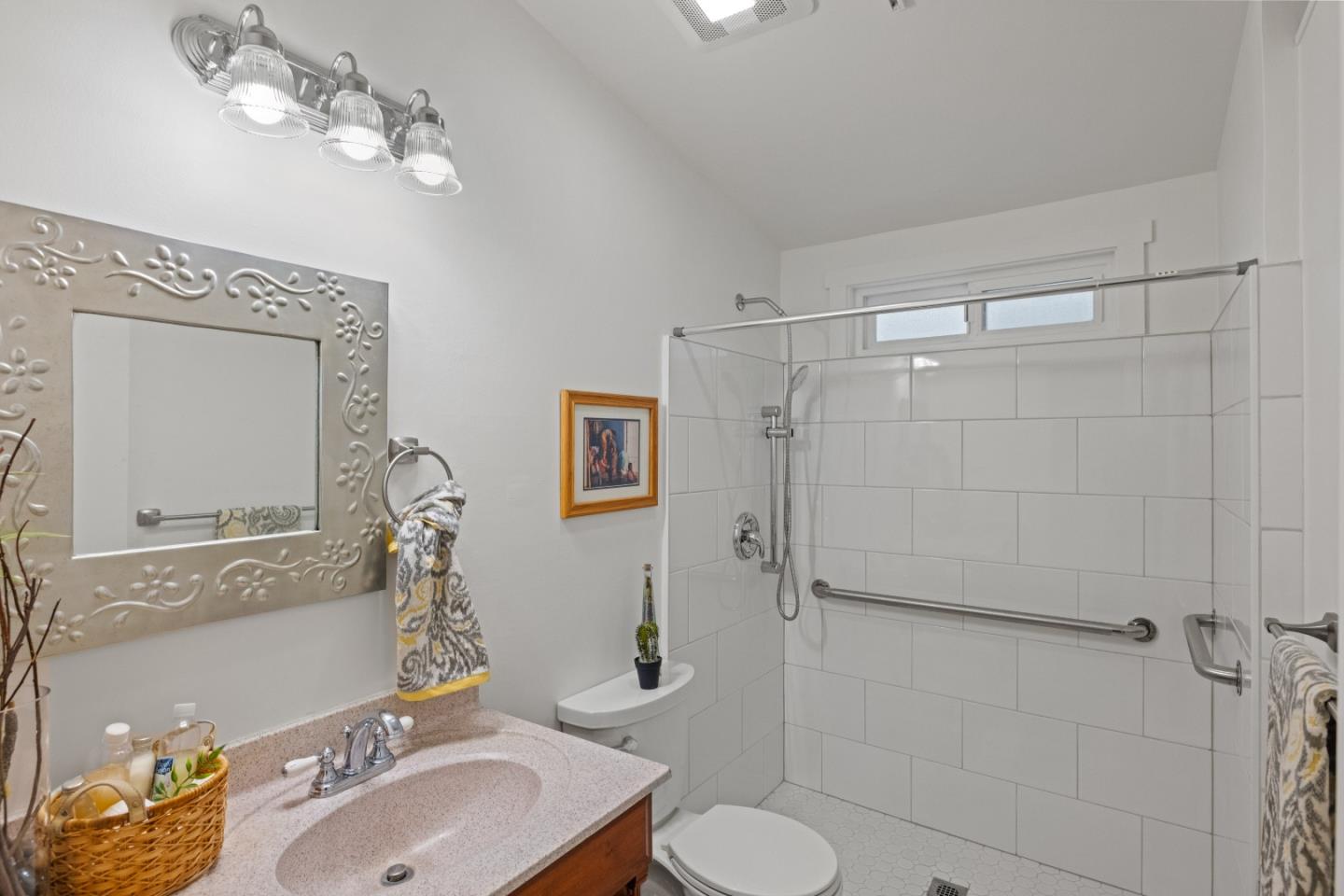 134 3rd ST