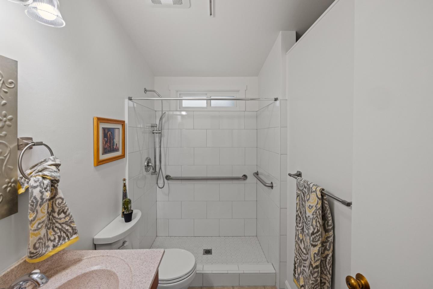 134 3rd ST