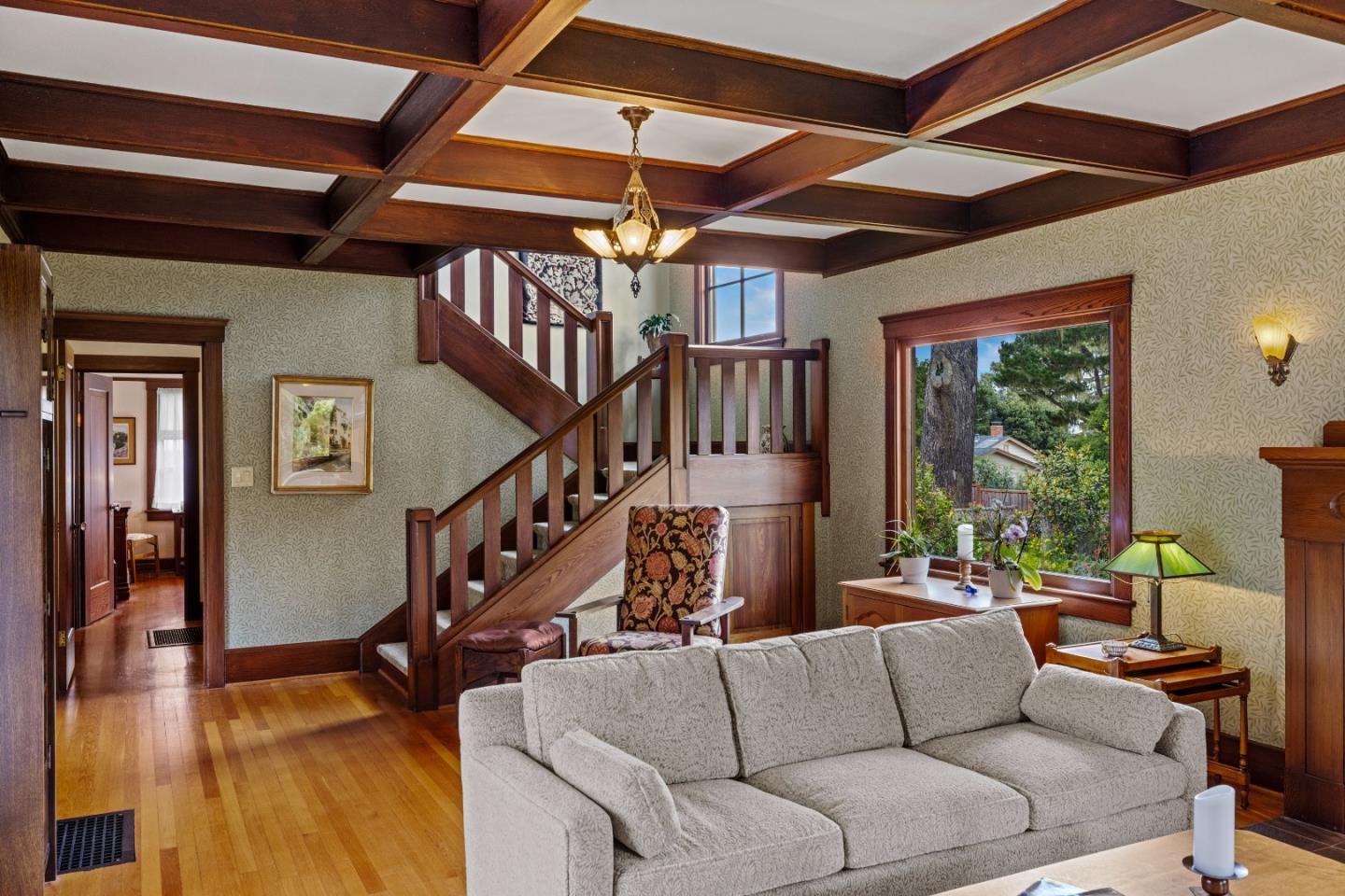 944 Bayview AVE