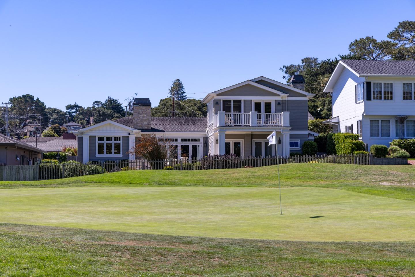 910 Egan Avenue