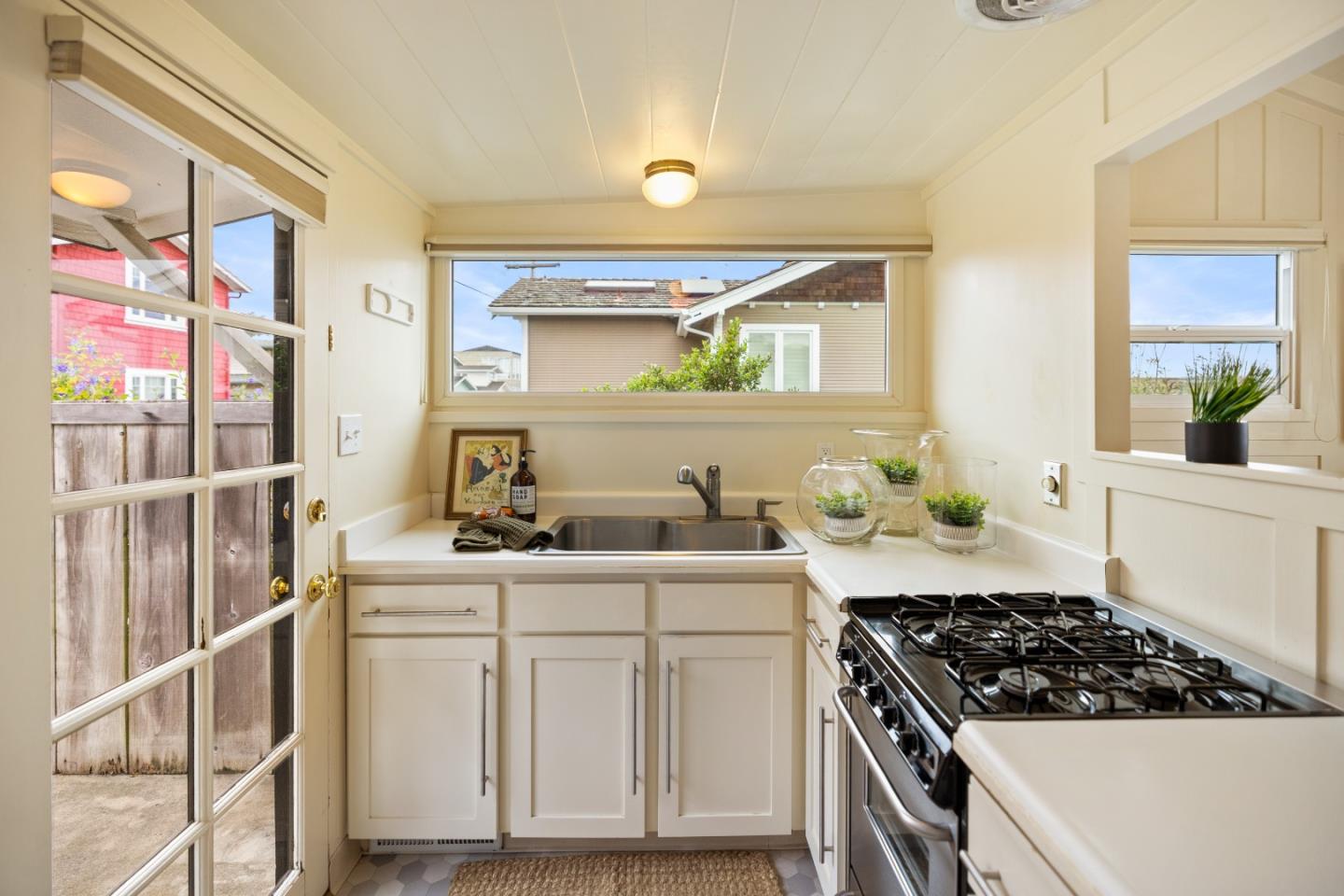 683 Ocean View Boulevard